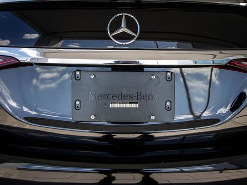 Used 2023 Mercedes-Benz S 500 4MATIC image 18