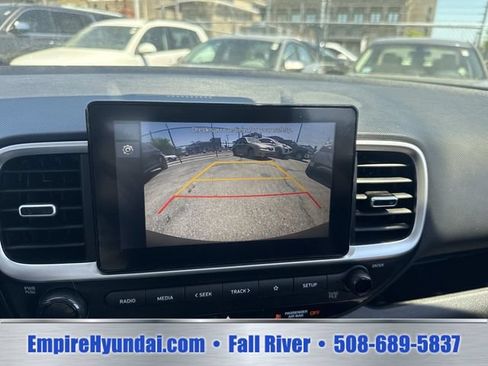 Certified 2026 Hyundai Venue SEL FWD image 21
