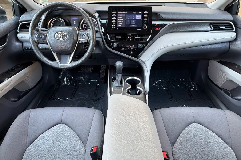 Used 2023 Toyota Camry LE FWD image 10
