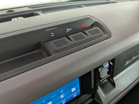 Used 2022 Ford Bronco Black Diamond image 27