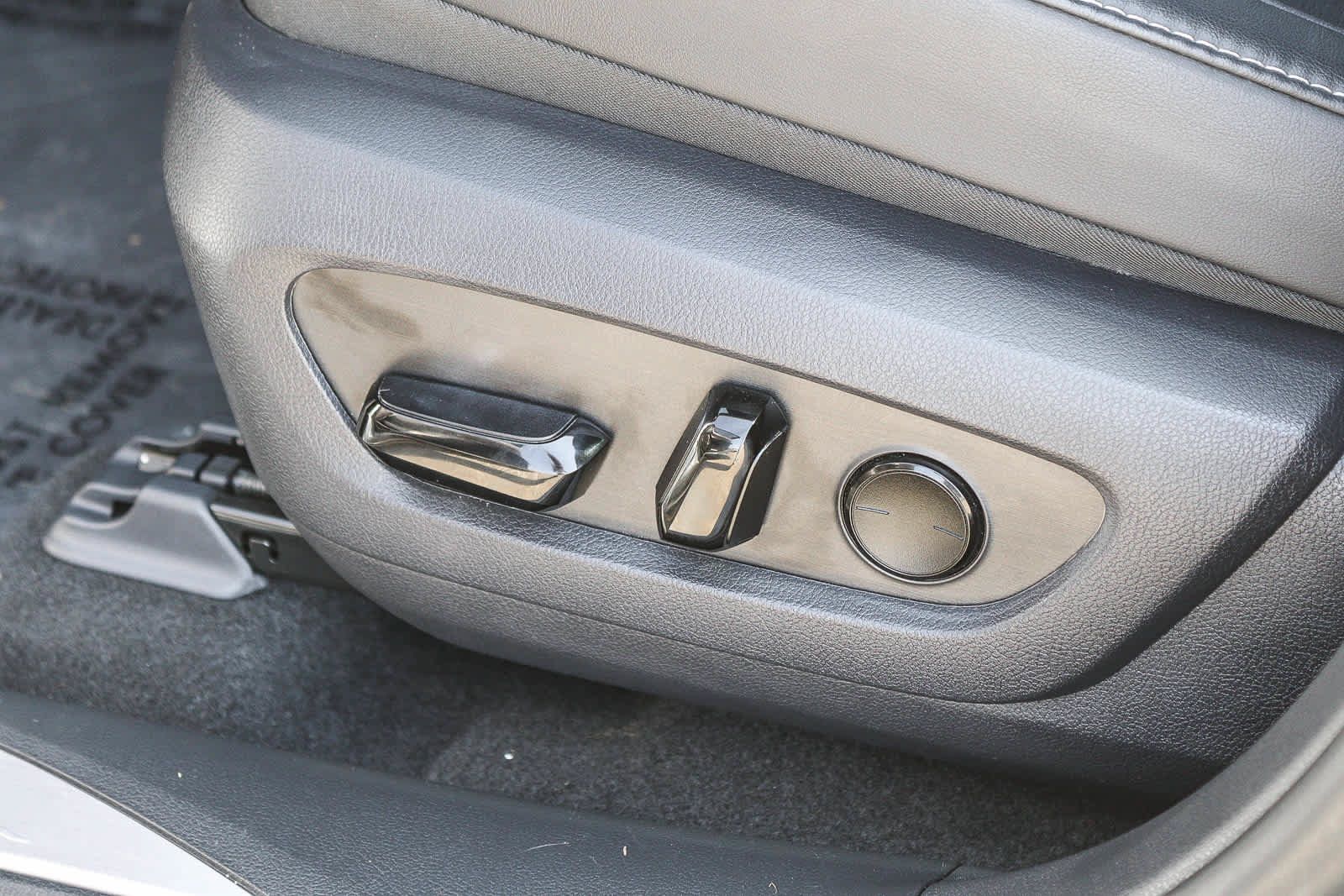 Used 2025 Lexus RX 350 Premium w/ Convenience Package FWD image 23