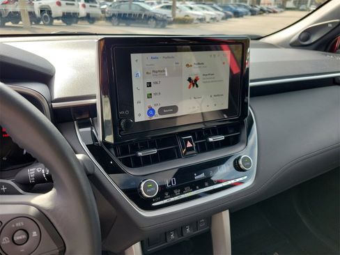 Used 2025 Toyota Corolla Cross AWD Hybrid image 25