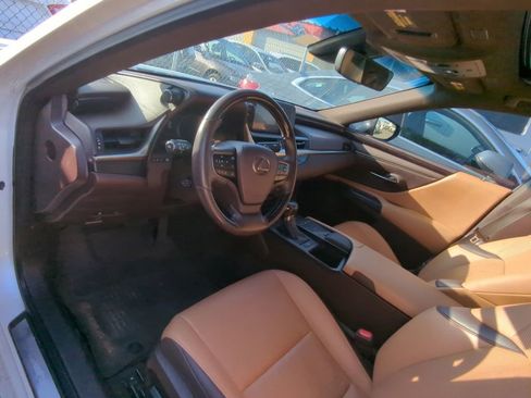 Used 2021 Lexus ES 250 w/ Premium Package AWD/4WD image 7