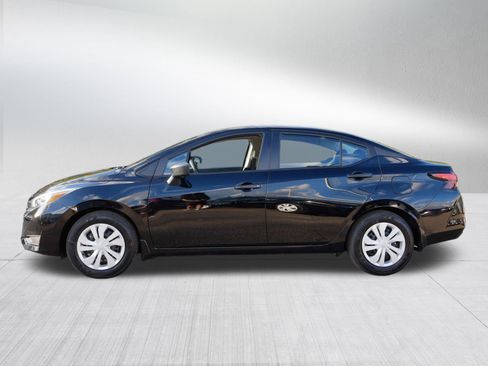 Certified 2025 Nissan Versa S w/ Trunk Package image 4