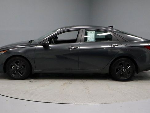 Certified 2023 Hyundai Elantra SEL image 7