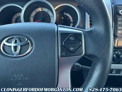 Used 2015 Toyota Tacoma PreRunner image 31