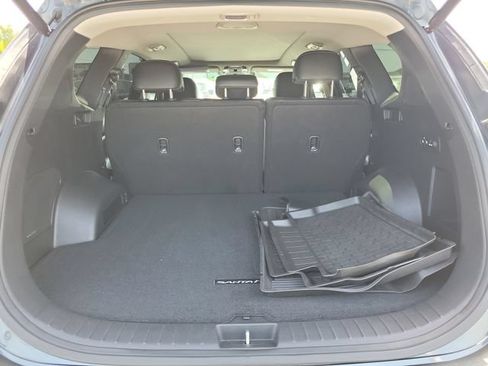 Used 2023 Hyundai Santa Fe SEL w/ Premium Package FWD image 9