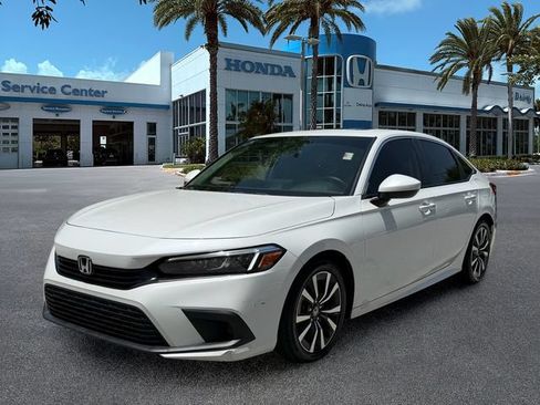 Certified 2024 Honda Civic EX image 4