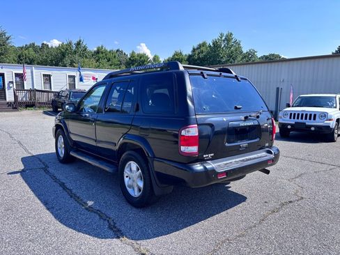 Used 2002 Nissan Pathfinder SE RWD image 5