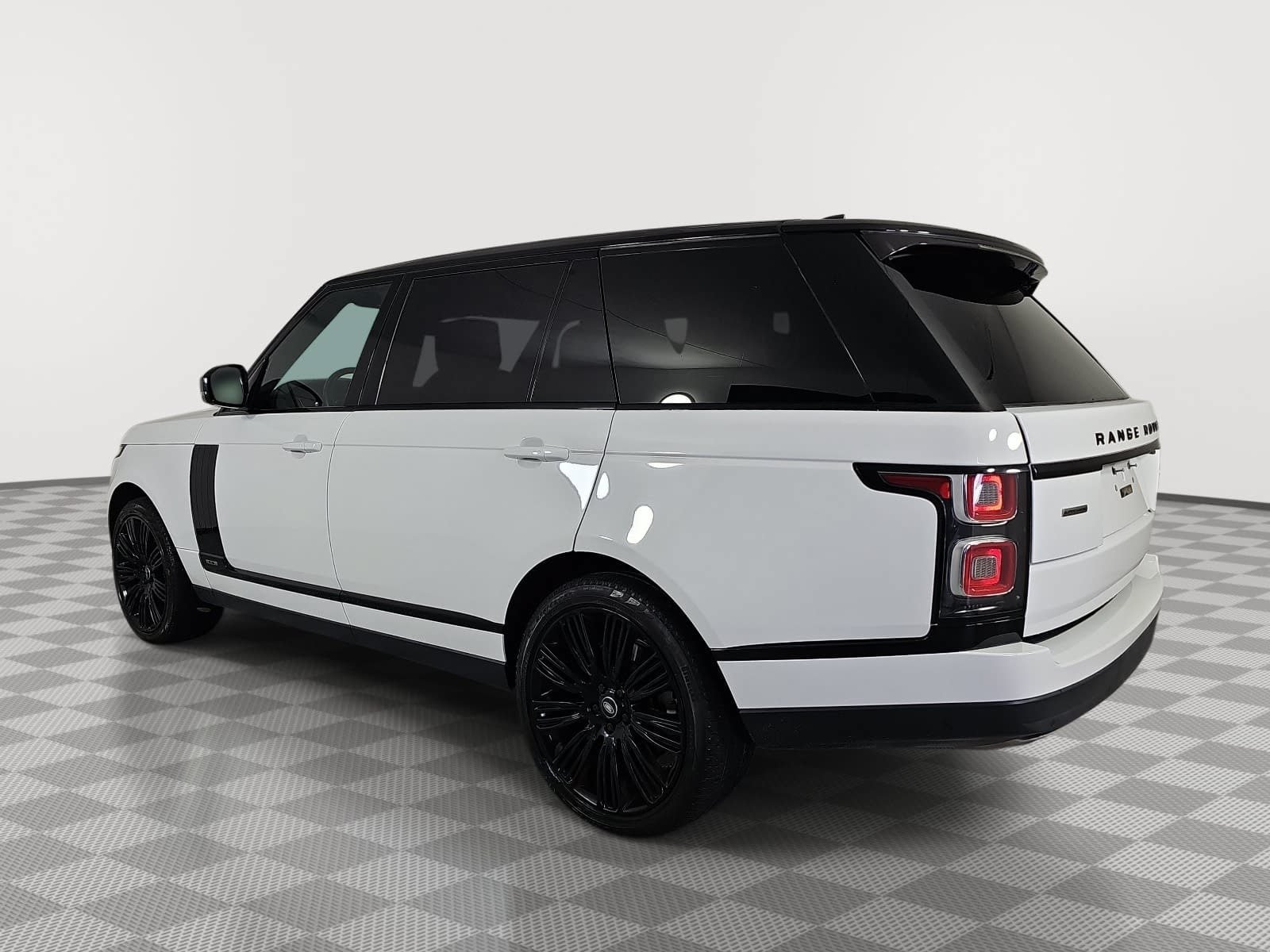 Used 2019 Land Rover Range Rover Long Wheelbase Supercharged AWD/4WD image 6