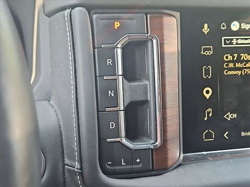 Used 2024 GMC Yukon Denali Ultimate AWD/4WD image 12
