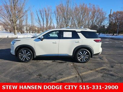 Used 2023 Nissan Pathfinder Platinum