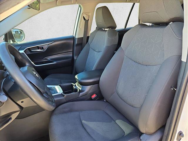 Used 2022 Toyota RAV4 XLE AWD/4WD image 15