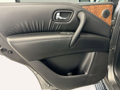 Used 2024 Nissan Armada SL AWD/4WD image 28