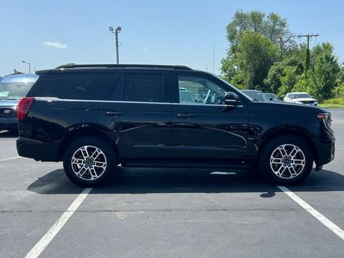 Certified 2025 Ford Expedition Active AWD/4WD image 55