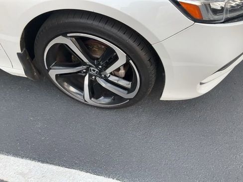 Used 2020 Honda Accord LX image 3