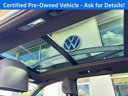 Used 2024 Volkswagen Tiguan SE R-Line AWD/4WD image 20