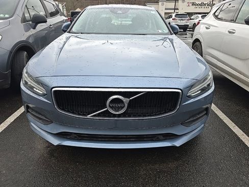 Used 2018 Volvo S90 T5 Momentum w/ Convenience Package image 6