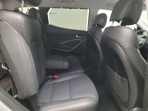 Used 2018 Hyundai Santa Fe Sport 2.0T FWD image 19