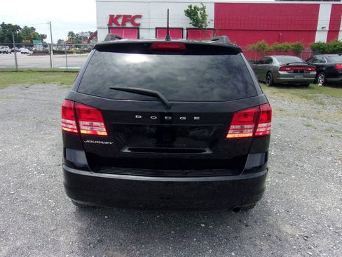 Used 2018 Dodge Journey SE w/ Popular Equipment Group FWD image 6