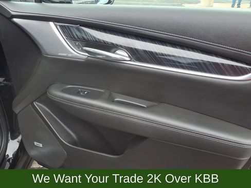 Used 2023 Cadillac XT6 Premium Luxury w/ Technology Package image 32