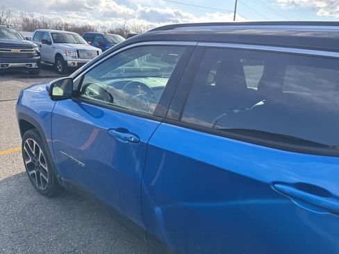 Used 2019 Jeep Compass Limited w/ Safety & Security Group image 4