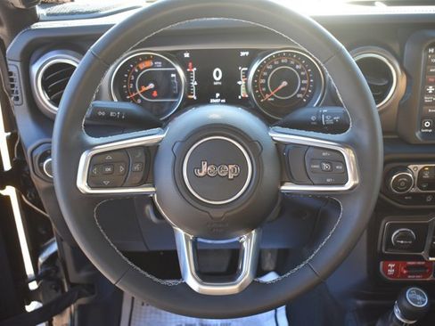 Used 2023 Jeep Gladiator Rubicon w/ LED Lighting Group image 19