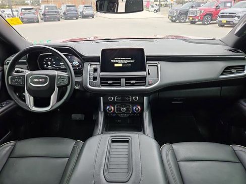 Certified 2023 GMC Yukon SLT w/ SLT Premium Package image 12