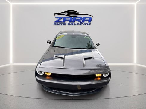 Used 2016 Dodge Challenger R/T Plus RWD image 10