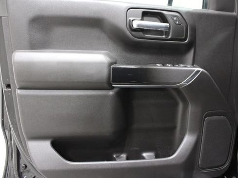 Used 2021 Chevrolet Silverado 1500 Custom Trail Boss w/ Midnight Edition AWD/4WD image 16