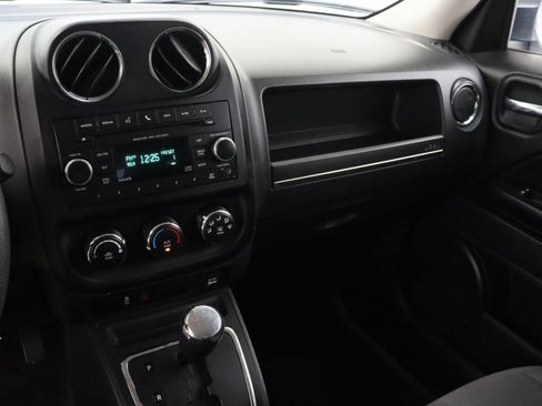 Used 2015 Jeep Patriot Sport w/ Power Value Group FWD image 15