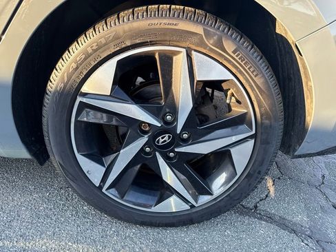 Used 2021 Hyundai Elantra Limited FWD image 24