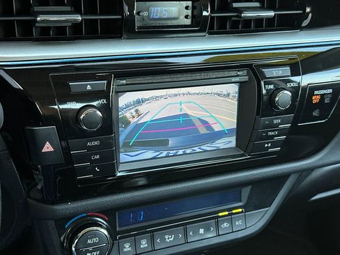 Used 2015 Toyota Corolla S FWD image 16