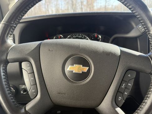 Used 2021 Chevrolet Express 3500 w/ Power Convenience Package image 20