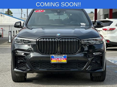 Used 2022 BMW X7 xDrive40i w/ M Sport Package image 9