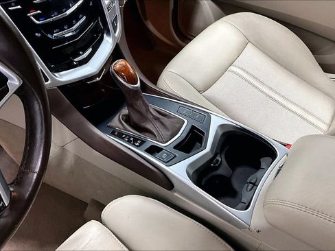 Used 2015 Cadillac SRX Luxury FWD image 16
