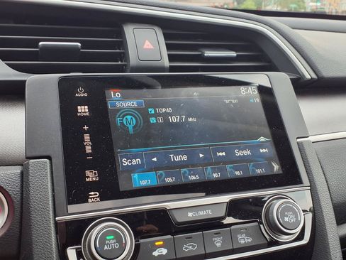 Used 2016 Honda Civic EX image 8