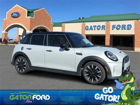 Used 2022 MINI Cooper S image 1