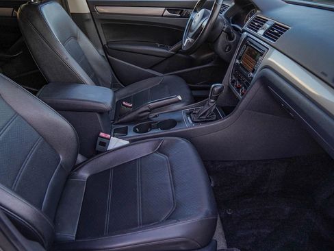 Used 2015 Volkswagen Passat 1.8T S image 37