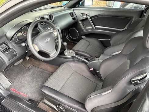 Used 2008 Hyundai Tiburon GS image 10