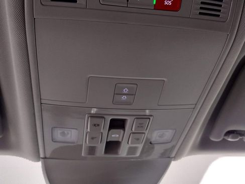 New 2026 Volkswagen Taos SEL image 35