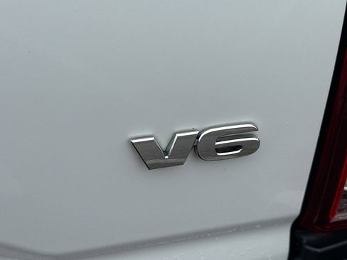 Used 2022 Toyota Tacoma SR AWD/4WD image 10