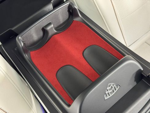 Used 2023 Mercedes-Benz Maybach GLS 600 4MATIC image 46