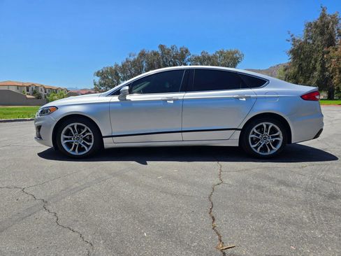 Used 2019 Ford Fusion SEL image 5