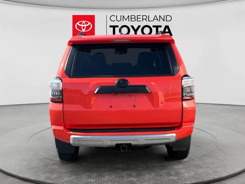 Used 2024 Toyota 4Runner TRD Off-Road Premium w/ Moonroof Package AWD/4WD image 4