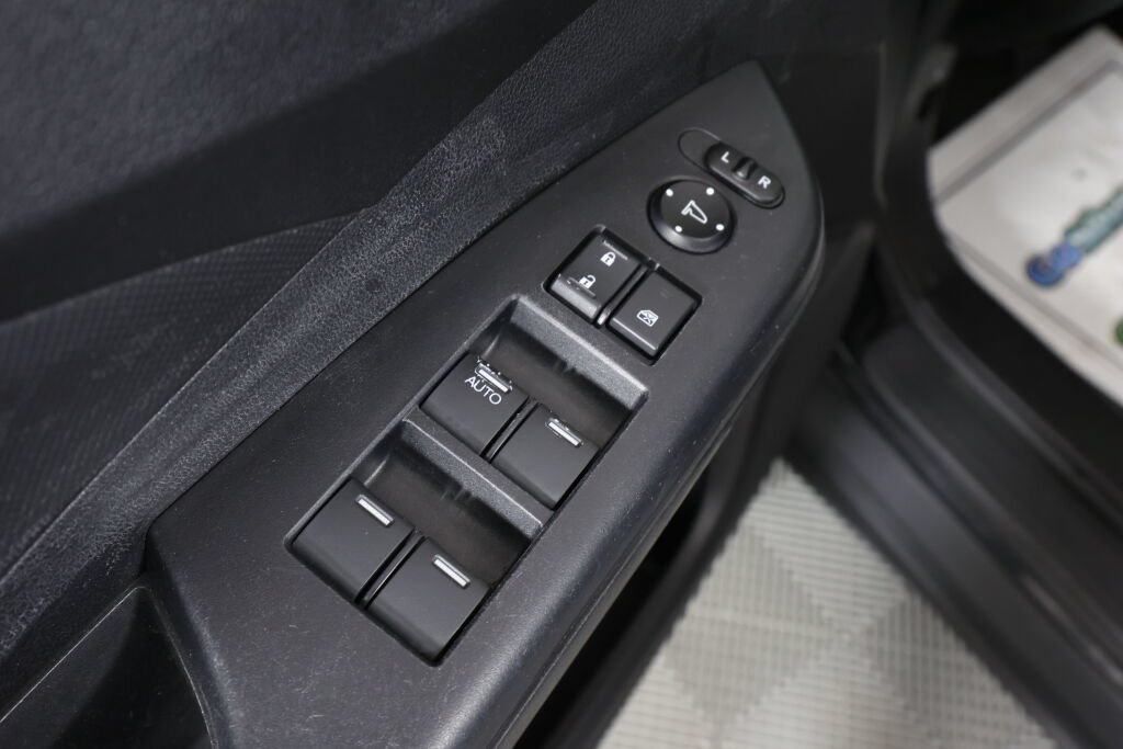 Used 2016 Honda CR-V LX image 34