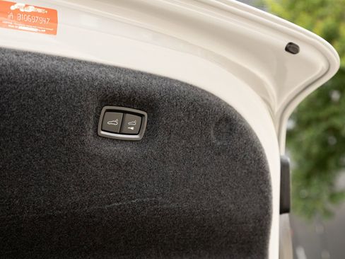 Certified 2023 Porsche Taycan RWD image 31