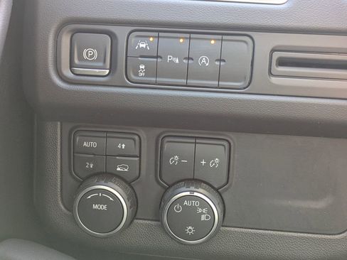 Used 2023 Chevrolet Tahoe RST image 21