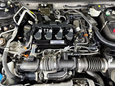 Used 2019 Honda Accord LX image 14