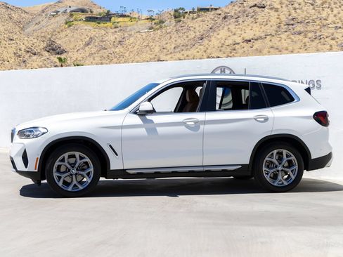 Used 2024 BMW X3 sDrive30i w/ Premium Package RWD image 3